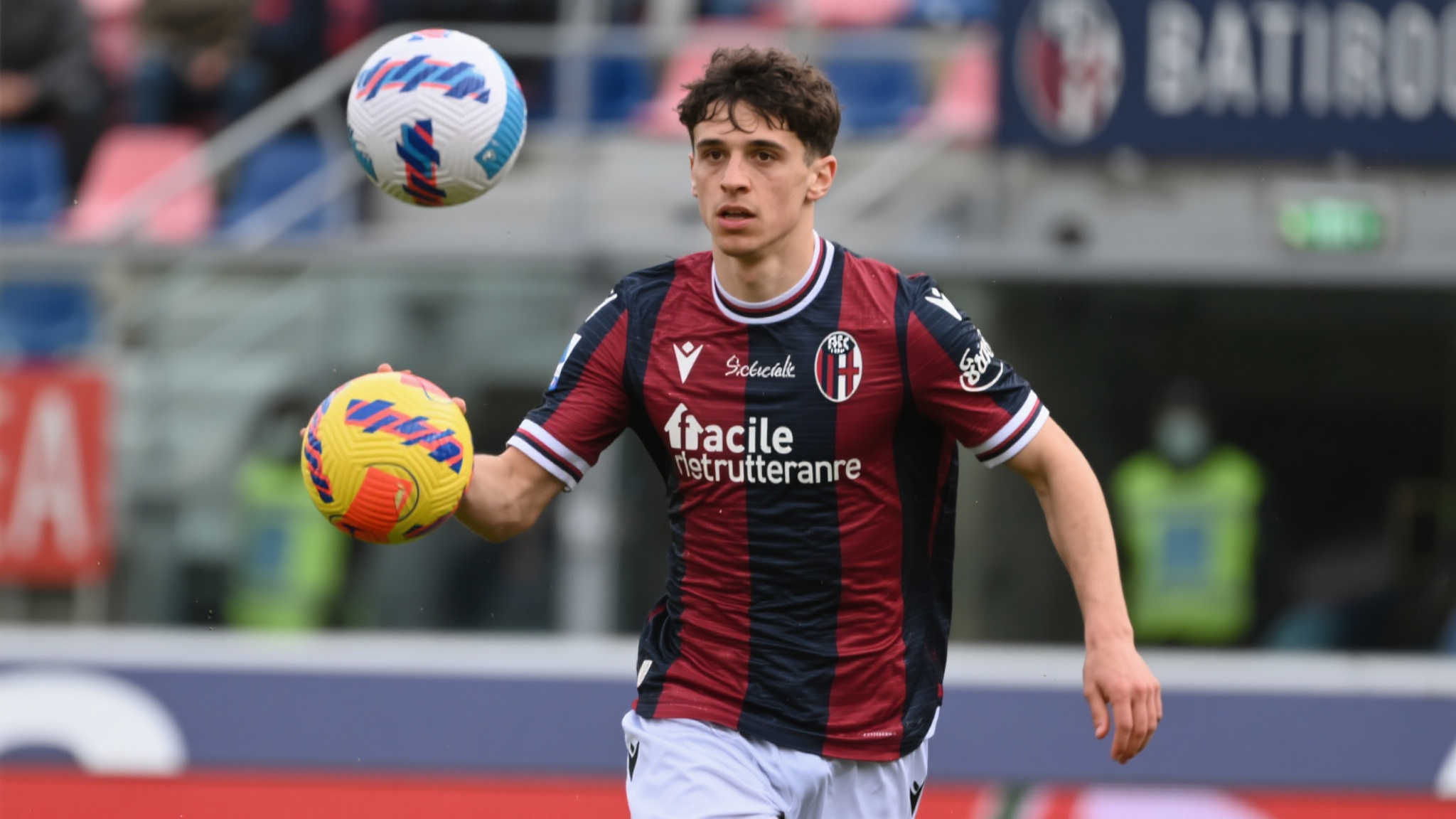 在分析任何交易决策时，我们首先要理解背后的经济、体